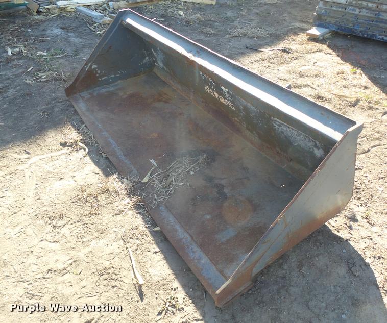 image for item AU9649 Skid steer bucket