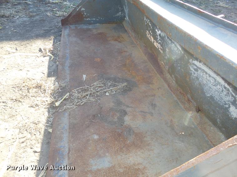 image for item AU9649 Skid steer bucket