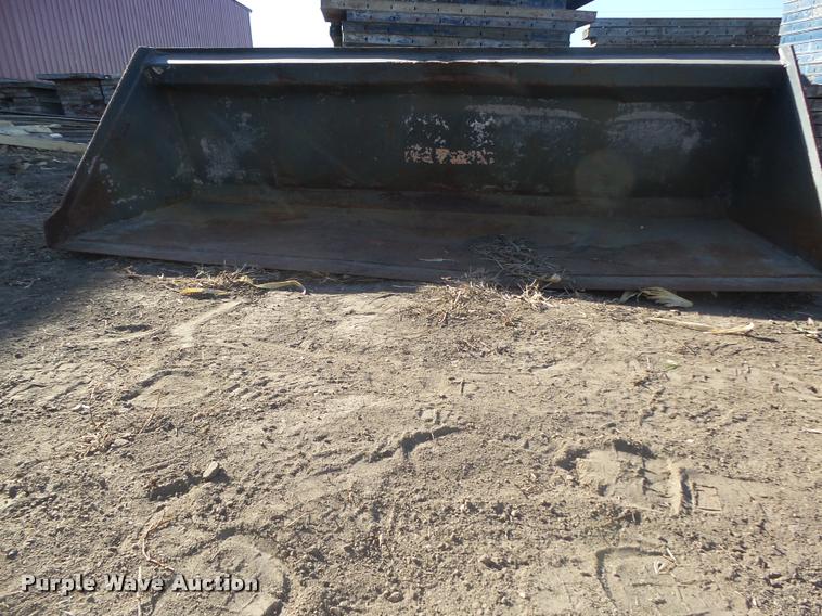 image for item AU9649 Skid steer bucket