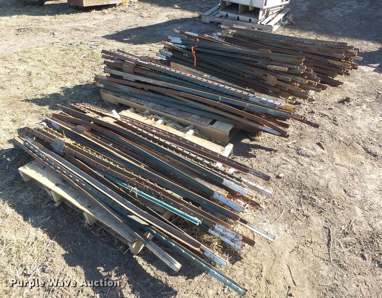 image for item AU9651 (175) steel posts