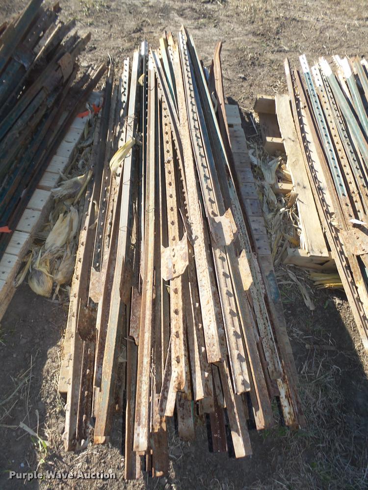 image for item AU9651 (175) steel posts