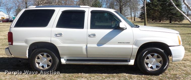 image for item BI9122 2003 Cadillac Escalade SUV