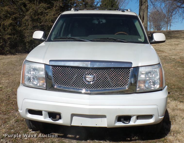 image for item BI9122 2003 Cadillac Escalade SUV