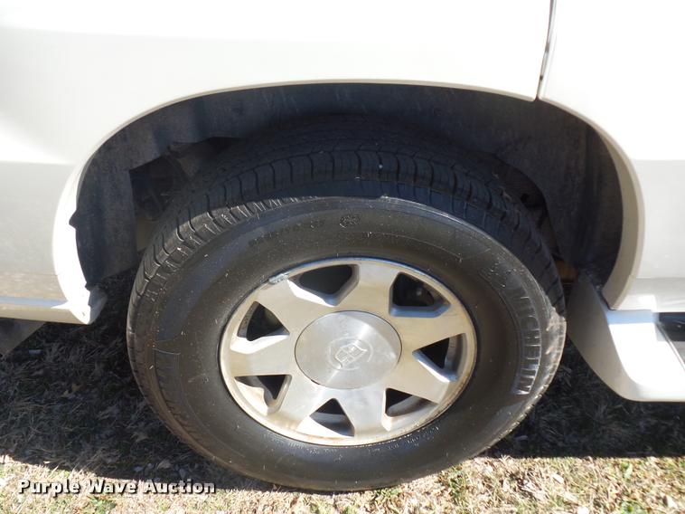 image for item BI9122 2003 Cadillac Escalade SUV