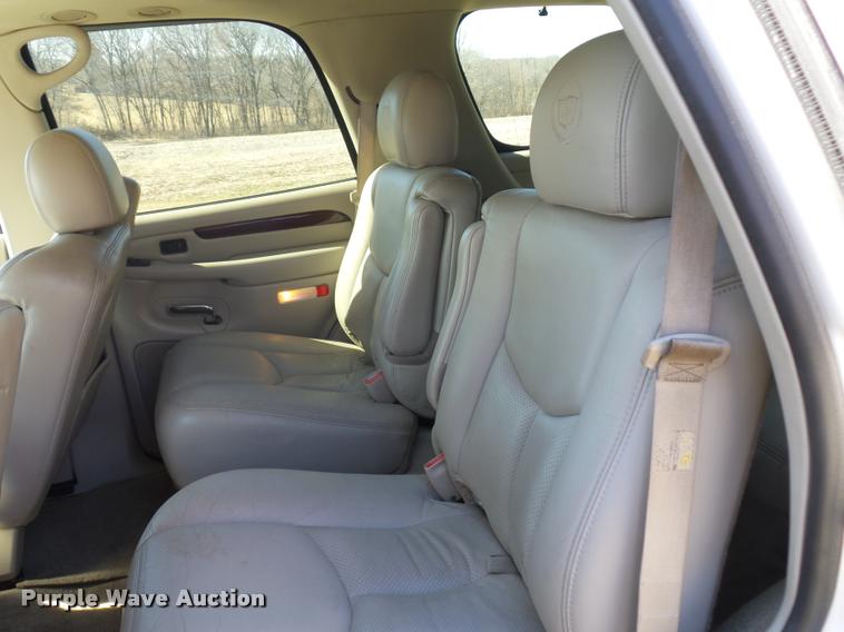 image for item BI9122 2003 Cadillac Escalade SUV