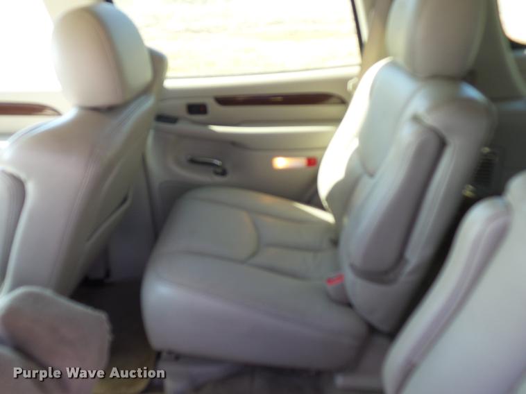 image for item BI9122 2003 Cadillac Escalade SUV