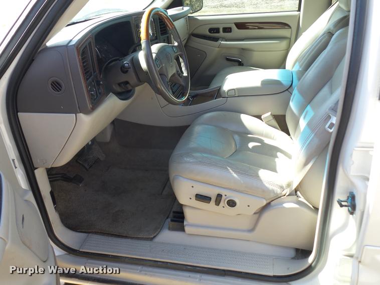 image for item BI9122 2003 Cadillac Escalade SUV