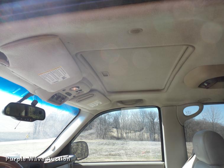 image for item BI9122 2003 Cadillac Escalade SUV