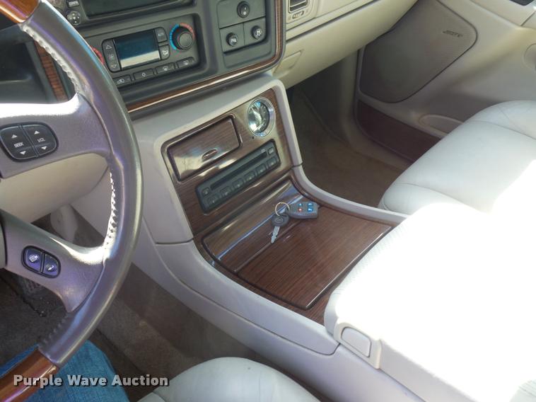 image for item BI9122 2003 Cadillac Escalade SUV