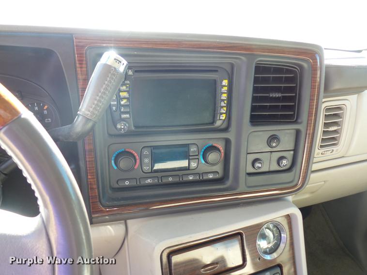 image for item BI9122 2003 Cadillac Escalade SUV