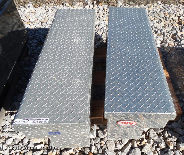 image for item BM9508 (2) L-shaped toolboxes