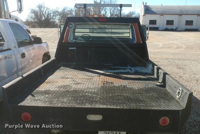 image for item BU9965 1974 Ford F350 flatbed pickup truck