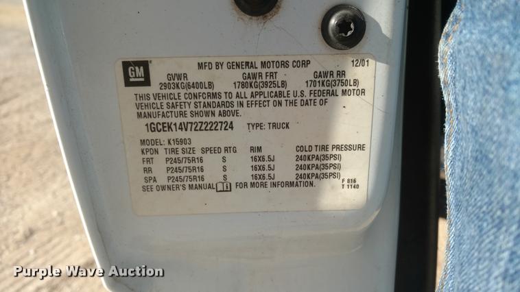 image for item BU9966 2002 Chevrolet Silverado 1500 pickup truck