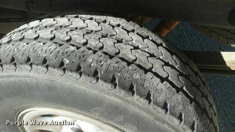 image for item BU9966 2002 Chevrolet Silverado 1500 pickup truck