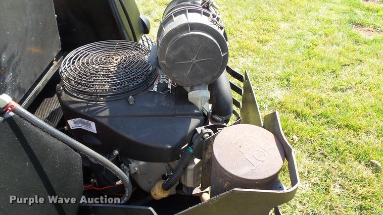 image for item BY9004 2006 Snapper Pro ZTR lawn mower