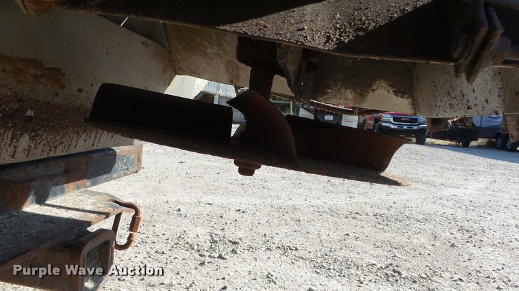 image for item BY9006 Stainless steel salt/sand spreader