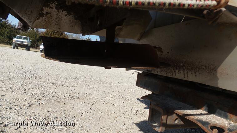 image for item BY9006 Stainless steel salt/sand spreader