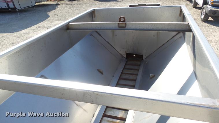 image for item BY9006 Stainless steel salt/sand spreader