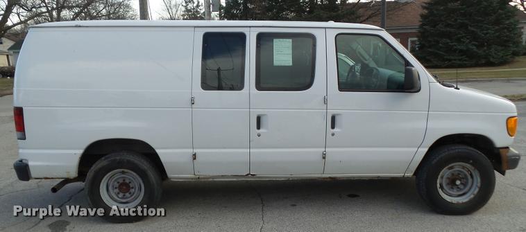 image for item CB9853 2006 Ford E250 van