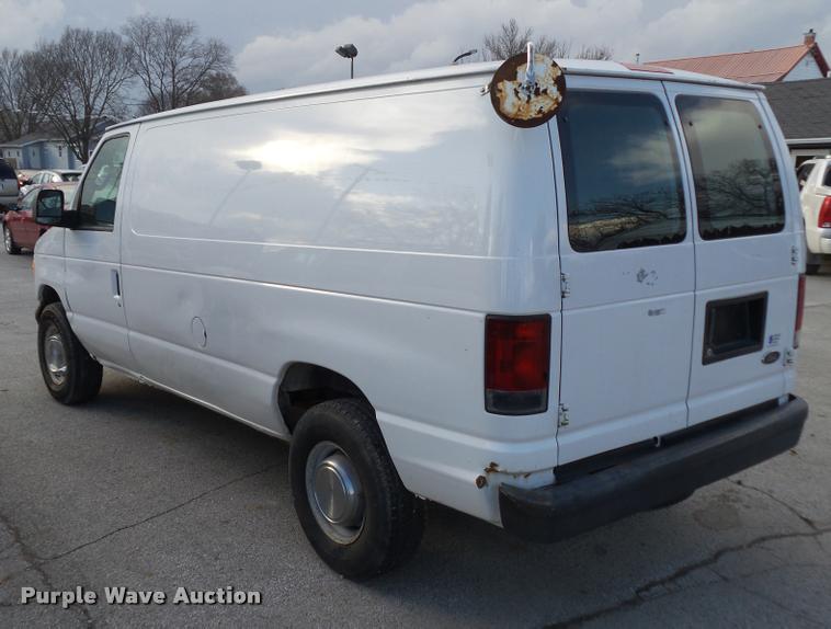 image for item CB9853 2006 Ford E250 van