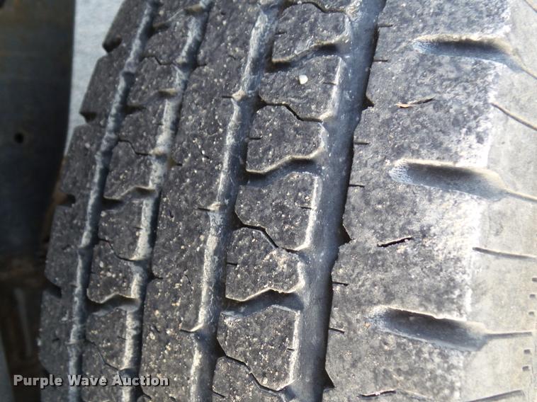 image for item CB9853 2006 Ford E250 van