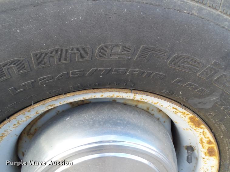 image for item CB9853 2006 Ford E250 van