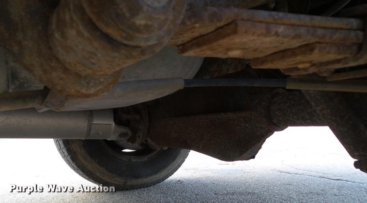 image for item CB9853 2006 Ford E250 van