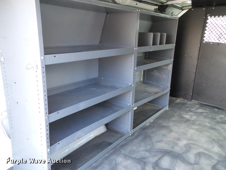image for item CB9853 2006 Ford E250 van