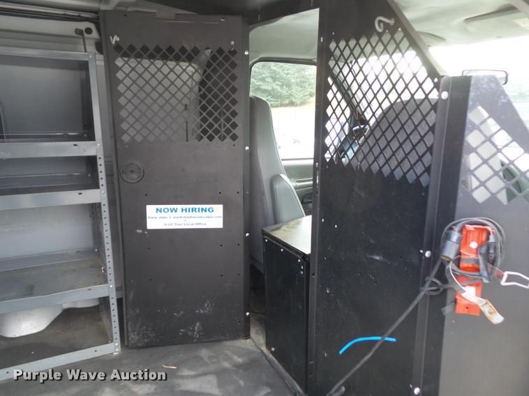 image for item CB9853 2006 Ford E250 van