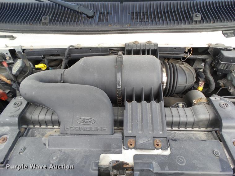 image for item CB9853 2006 Ford E250 van