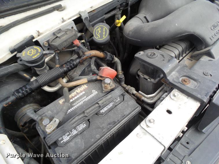 image for item CB9853 2006 Ford E250 van