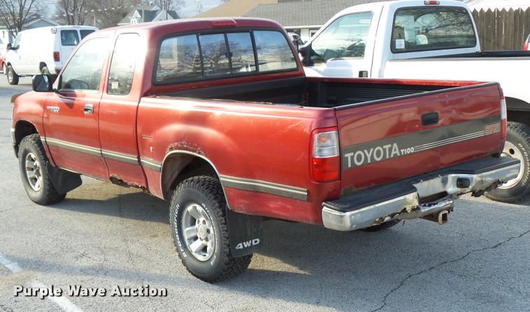 image for item CB9854 1995 Toyota T100 SR5 XtraCab pickup truck