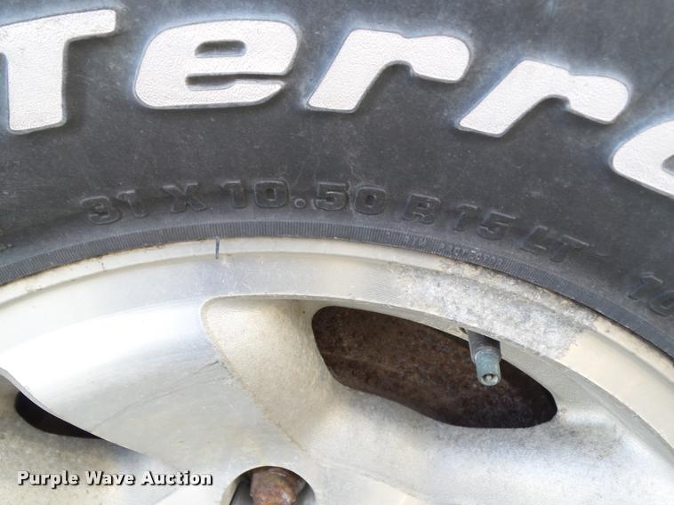 image for item CB9854 1995 Toyota T100 SR5 XtraCab pickup truck