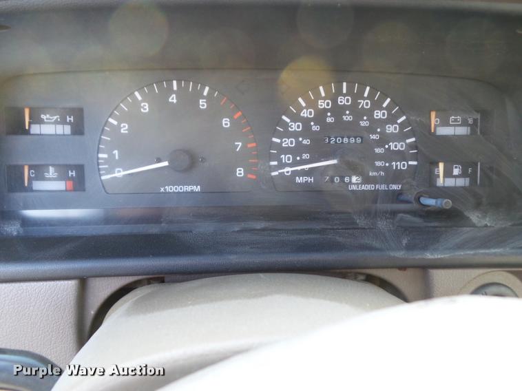 image for item CB9854 1995 Toyota T100 SR5 XtraCab pickup truck