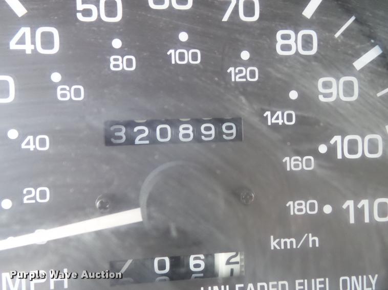 image for item CB9854 1995 Toyota T100 SR5 XtraCab pickup truck