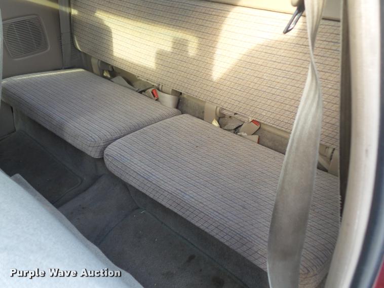 image for item CB9854 1995 Toyota T100 SR5 XtraCab pickup truck