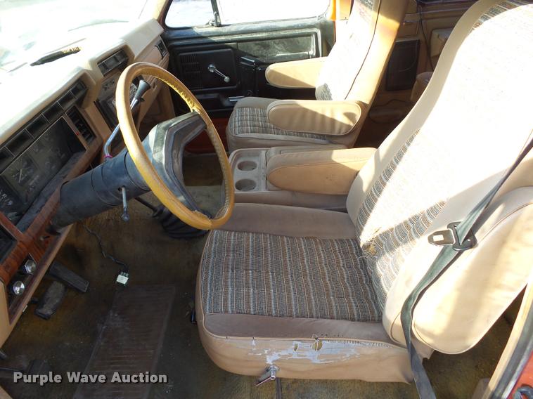 image for item CB9855 1983 Ford Bronco XLT SUV