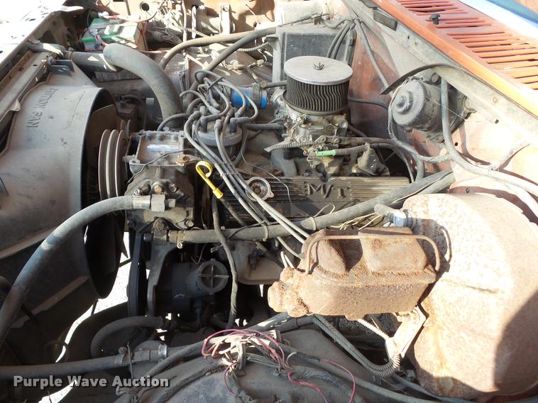 image for item CB9855 1983 Ford Bronco XLT SUV