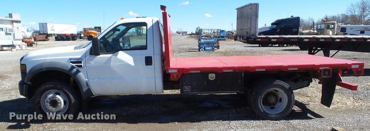 image for item CB9856 2008 Ford F450 Super Duty flatbed truck