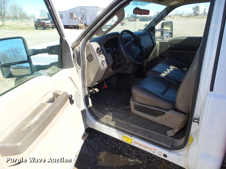 image for item CB9856 2008 Ford F450 Super Duty flatbed truck