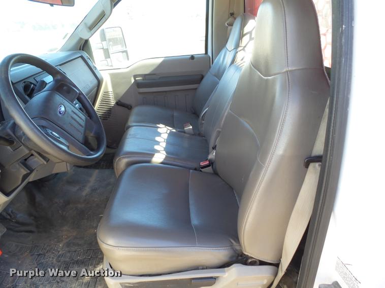 image for item CB9856 2008 Ford F450 Super Duty flatbed truck