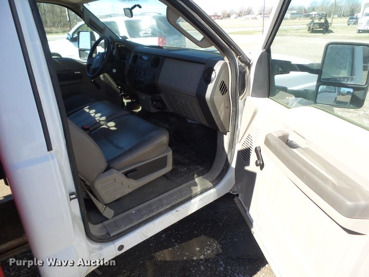 image for item CB9856 2008 Ford F450 Super Duty flatbed truck