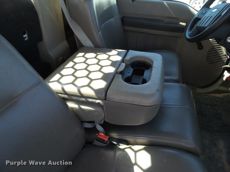 image for item CB9856 2008 Ford F450 Super Duty flatbed truck