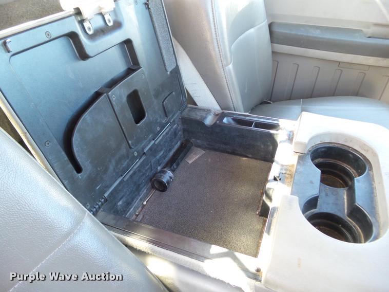 image for item CB9856 2008 Ford F450 Super Duty flatbed truck