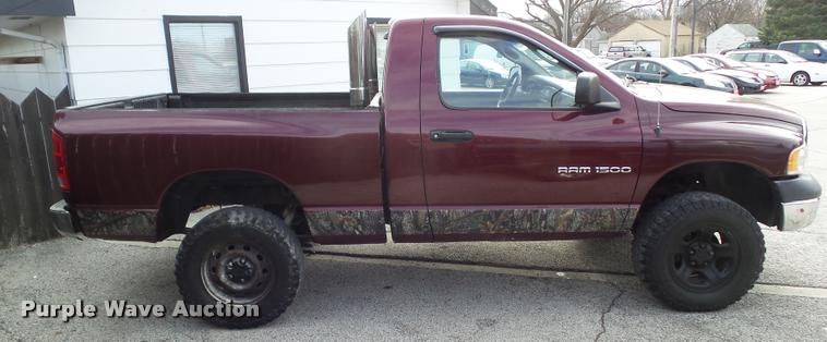 image for item CB9859 2002 Dodge Ram 1500 pickup truck