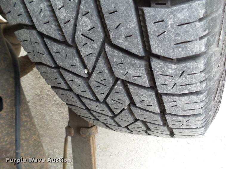 image for item CB9860 2004 Ford E250 van