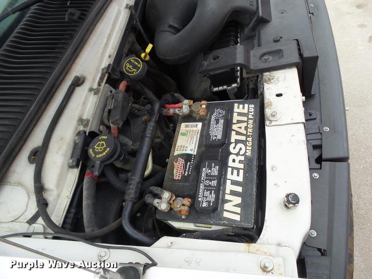 image for item CB9860 2004 Ford E250 van