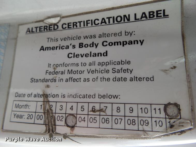 image for item CB9860 2004 Ford E250 van