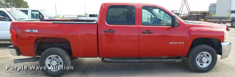 image for item DA0404 2009 Chevrolet Silverado 2500HD Crew Cab pickup truck