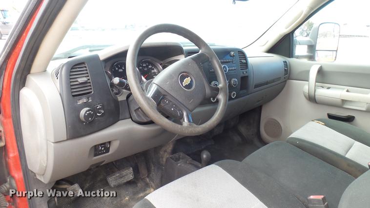image for item DA0404 2009 Chevrolet Silverado 2500HD Crew Cab pickup truck
